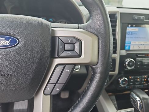 Used 2019 Ford F150 Lariat image 17