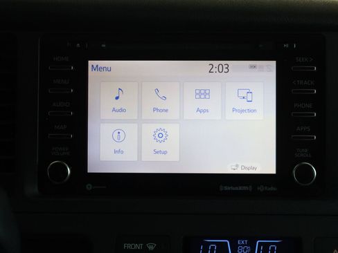 Used 2020 Toyota Sienna LE FWD image 35
