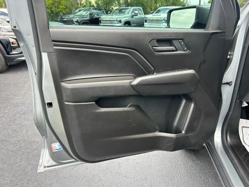 Used 2025 Chevrolet Colorado W/T w/ Advanced Trailering Package image 12