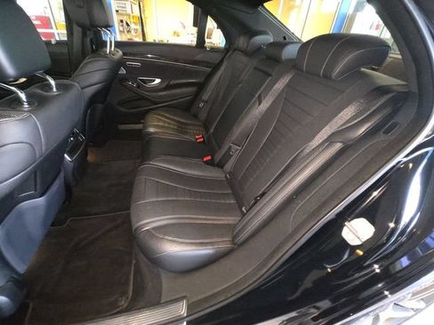 Used 2020 Mercedes-Benz S 560 4MATIC Sedan image 23