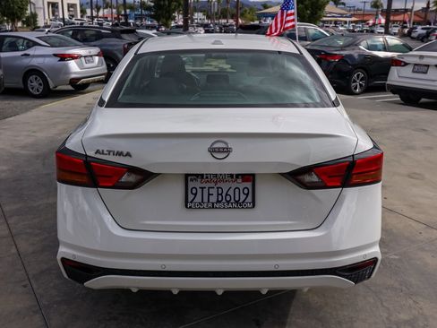 Used 2025 Nissan Altima 2.5 S image 5