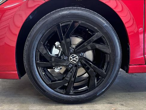 New 2026 Volkswagen Jetta SE FWD image 13