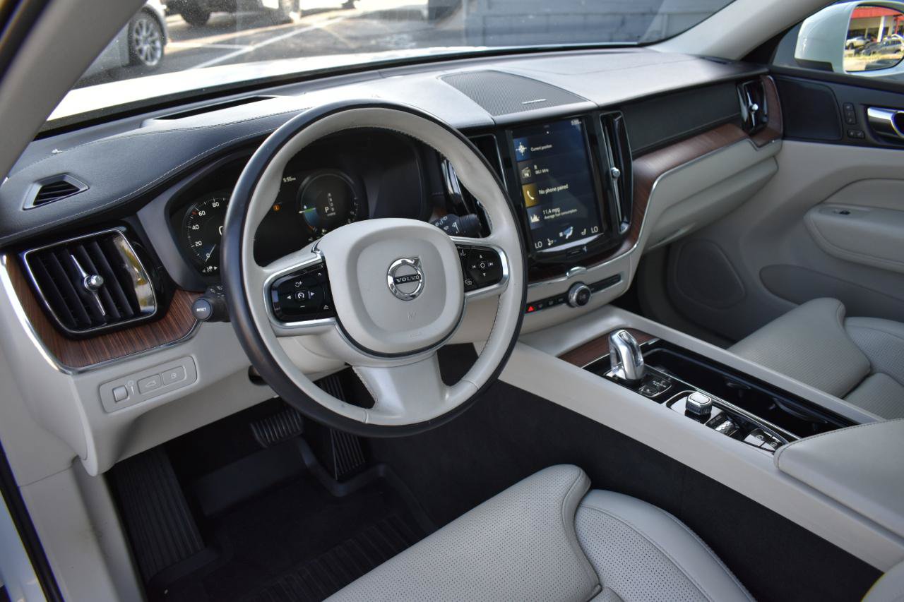 Used 2019 Volvo XC60 T8 Inscription w/ Advanced Package AWD/4WD image 10