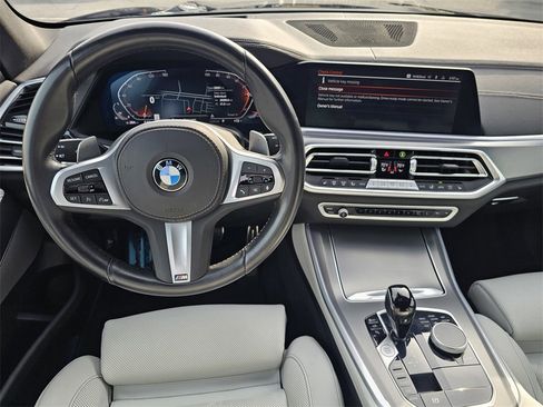 Used 2023 BMW X5 xDrive40i w/ M Sport Package image 18