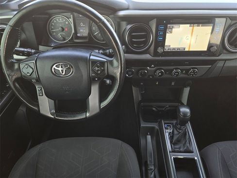 Used 2016 Toyota Tacoma TRD Sport w/ Towing Package image 27