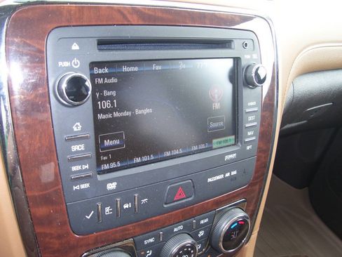 Used 2013 Buick Enclave Premium AWD/4WD image 12