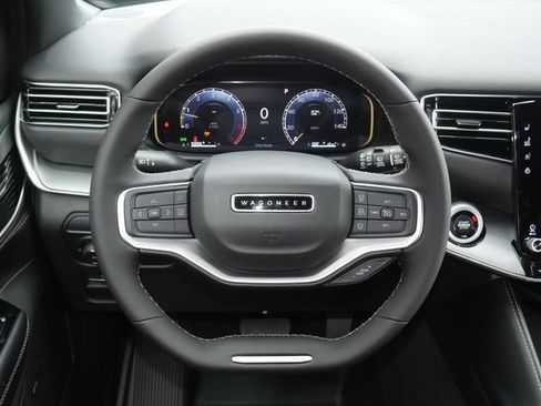 Used 2025 Jeep Wagoneer Series II image 15