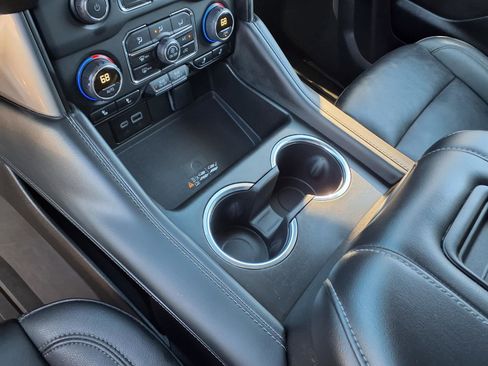 Used 2024 Chevrolet Tahoe Z71 w/ Z71 Off-Road Package image 12