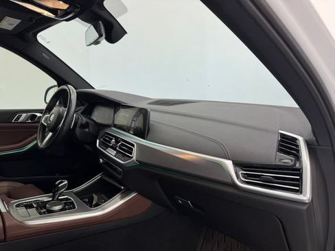 Used 2023 BMW X5 sDrive40i w/ M Sport Package RWD image 40