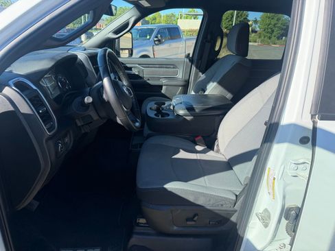 Used 2024 RAM 3500 Big Horn AWD/4WD image 10