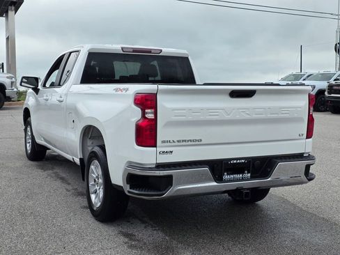 Used 2020 Chevrolet Silverado 1500 LT w/ Trailering Package image 4