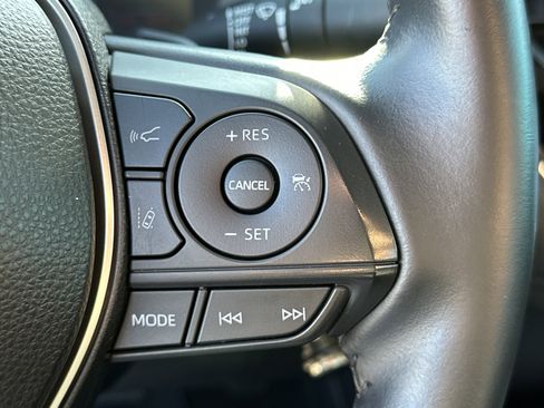 Used 2022 Toyota Corolla SE image 23