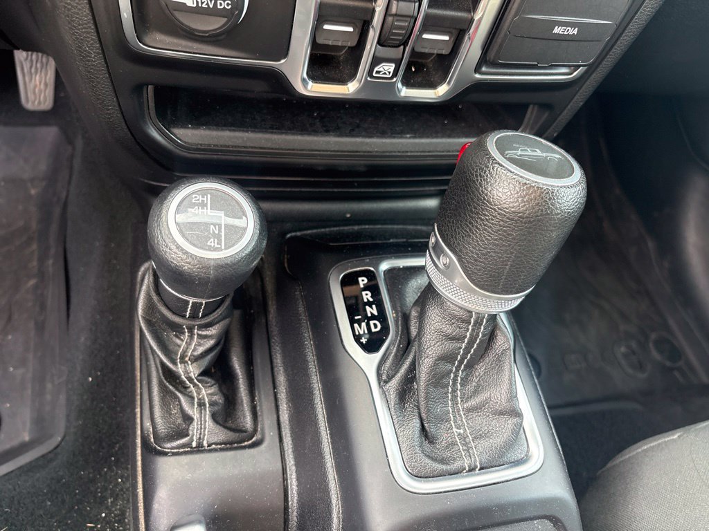 Used 2020 Jeep Gladiator Overland AWD/4WD image 30