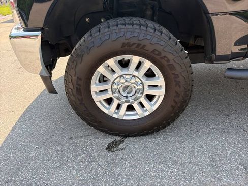 Used 2017 Ford F250 XLT w/ Snow Plow Prep Package AWD/4WD image 30