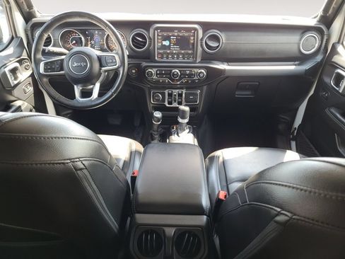 Used 2018 Jeep Wrangler Unlimited Sahara w/ Uconnect 4C Nav & Sound Group AWD/4WD image 10