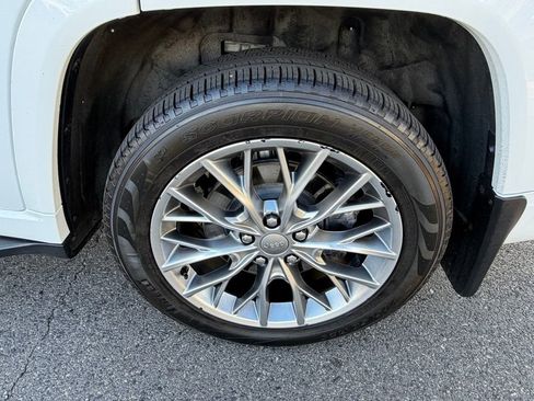 Certified 2024 Jeep Grand Cherokee L Summit w/ MOPAR Finishing Package image 13