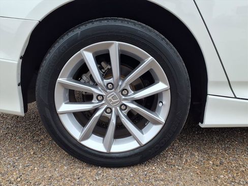 Certified 2021 Honda Accord LX image 25