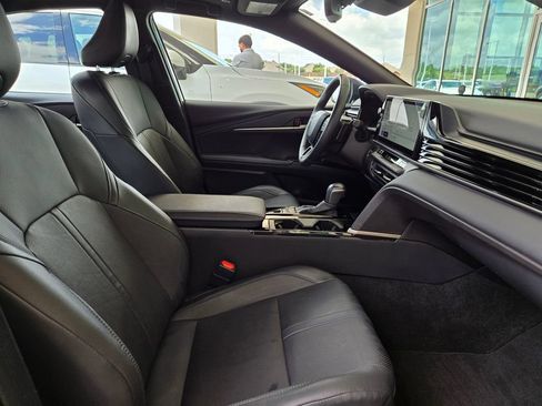 Used 2025 Toyota Camry XSE FWD image 25