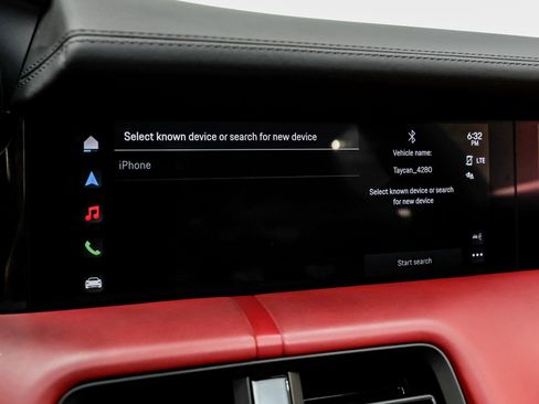 Used 2023 Porsche Taycan image 31