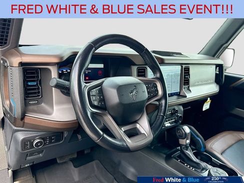 Used 2022 Ford Bronco Outer Banks AWD/4WD image 9