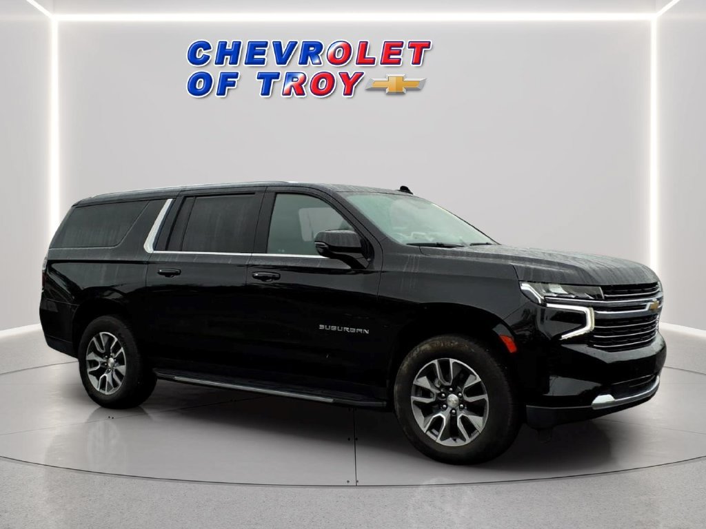Used 2023 Chevrolet Suburban LT w/ LT Signature Plus Package AWD/4WD image 1