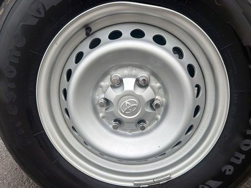 Used 2024 Toyota Tacoma SR RWD image 43