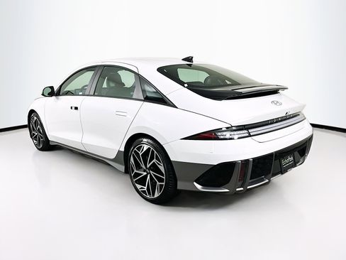 Used 2024 Hyundai Ioniq 6 SEL image 5