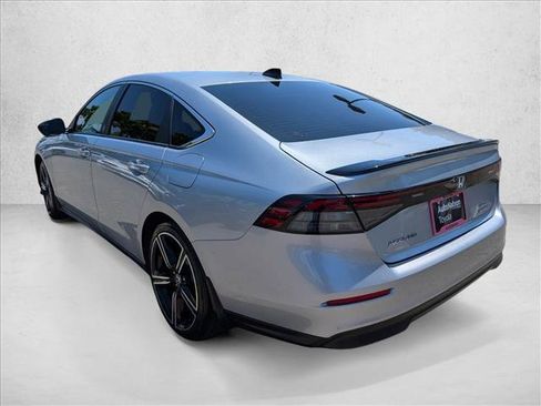 Used 2025 Honda Accord Sport image 8