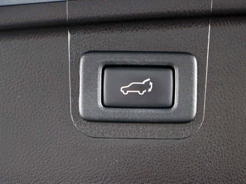 Used 2018 Subaru Outback 2.5i Limited w/ Popular Package #2 image 30