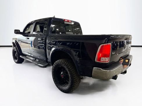 Used 2018 RAM 1500 Laramie w/ Convenience Group image 8