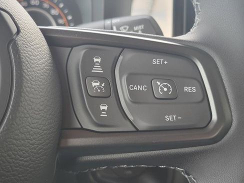 New 2026 Jeep Gladiator Sport AWD/4WD image 11