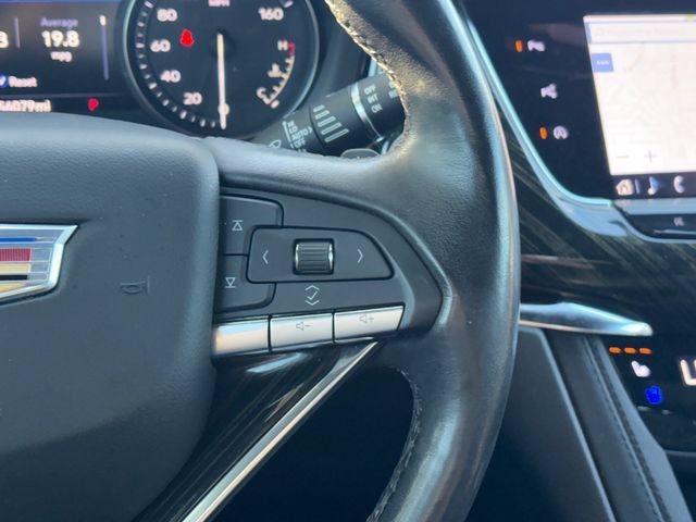 Used 2022 Cadillac XT6 Premium Luxury w/ Technology Package FWD image 13