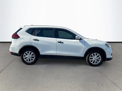 Used 2020 Nissan Rogue S image 8