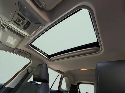 Used 2019 Toyota RAV4 XLE Premium w/ Advanced Technology Package FWD image 20