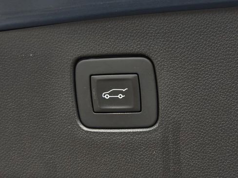 Used 2025 Buick Envista Sport Touring w/ Convenience I Package FWD image 10