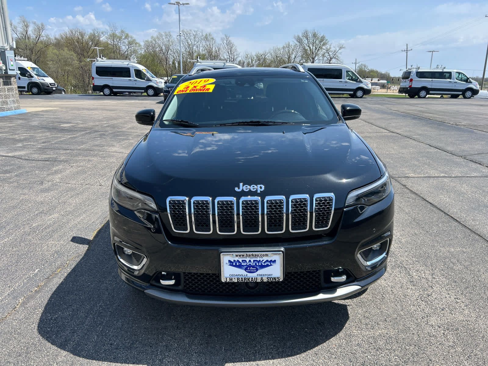 Used 2019 Jeep Cherokee Overland w/ Technology Group AWD/4WD image 9