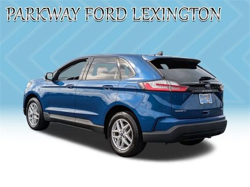 Used 2022 Ford Edge SE image 7