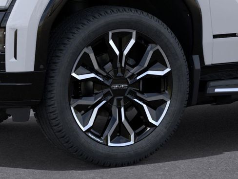 New 2025 GMC Sierra EV Denali image 9