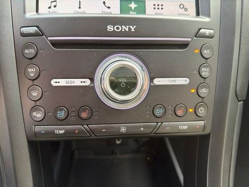 Used 2017 Ford Fusion Titanium FWD image 17