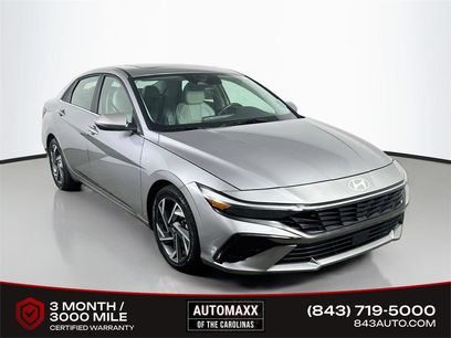 Used 2025 Hyundai Elantra Limited