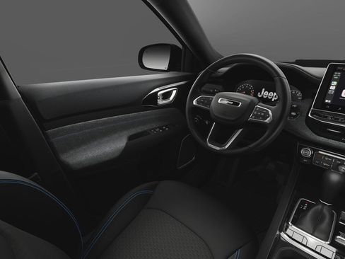 New 2026 Jeep Compass Latitude AWD/4WD image 8