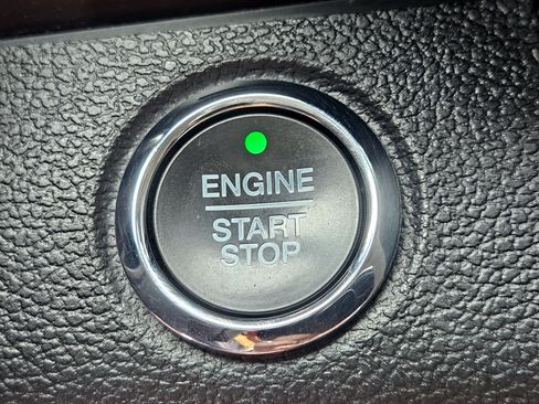 Used 2019 Ford F150 Lariat AWD/4WD image 22