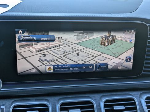 New 2026 Mercedes-Benz GLS 580 4MATIC image 12