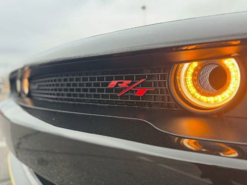 Used 2019 Dodge Challenger R/T Scat Pack RWD image 14