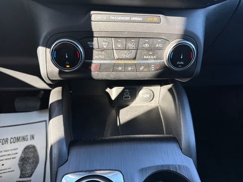 Used 2024 Ford Escape Active image 17