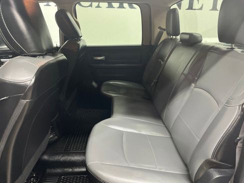 Used 2019 RAM 2500 Tradesman w/ Chrome Appearance Group AWD/4WD image 37