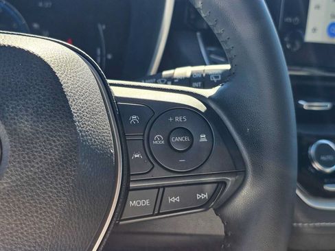 Used 2025 Toyota Corolla XSE FWD image 29