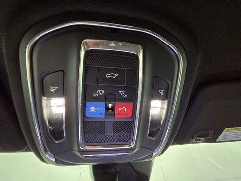 New 2026 Jeep Grand Cherokee Altitude image 18