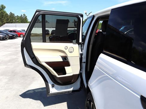 Used 2015 Land Rover Range Rover Supercharged image 41
