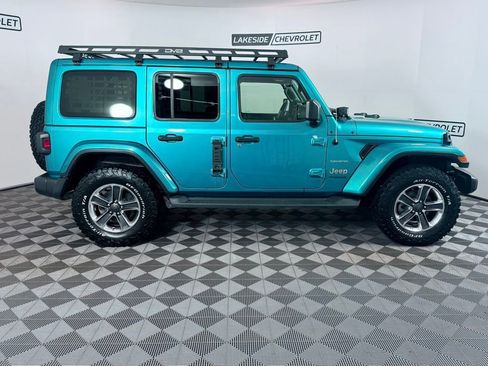 Used 2019 Jeep Wrangler Unlimited Sahara w/ Uconnect 4C Nav & Sound Group AWD/4WD image 7